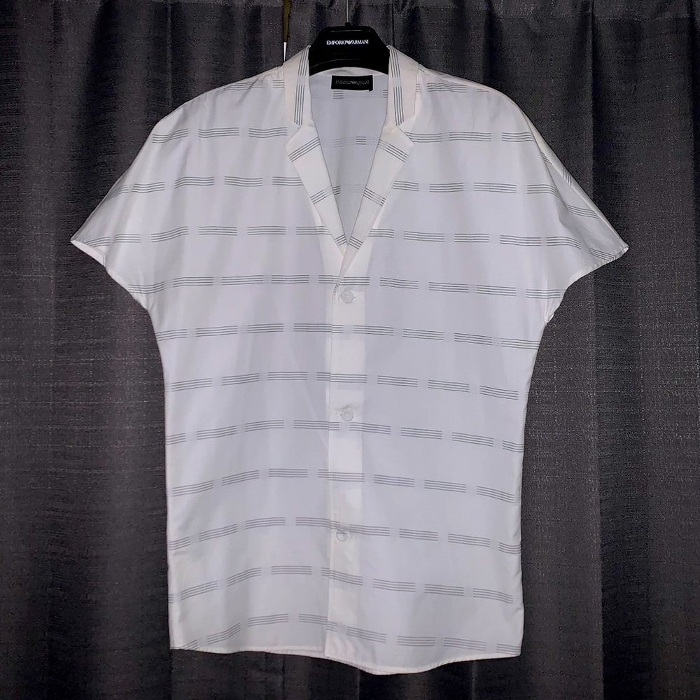 Hammer sleeve button down